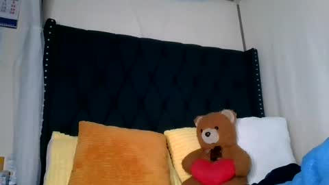 Snapshot of kitty_kerry chatting on July 21, 12:46 am kitty_kerry online show from July 21, 12:46 am