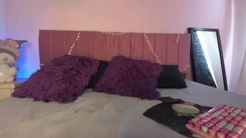 kitty_kryss online show from March 9, 4:55 pm