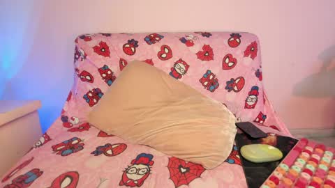 Snapshot of kitty_kryss chatting on May 20, 2:01 pm kitty_kryss online show from May 20, 2:01 pm