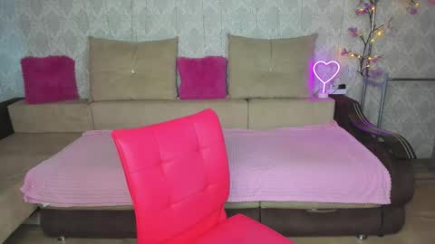 kitty mila online show from November 2, 7:22 am