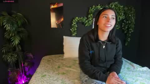 kitty_milan2 online show from June 26, 3:16 pm