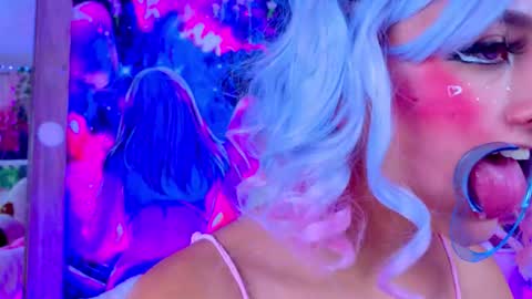 Snapshot of kitty_niki chatting on December 15, 9:52 pm Nicol Gomez online show from December 15, 9:52 pm