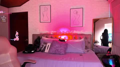 Snapshot of kitty_pam chatting on May 28, 9:23 pm Kitty online show from May 28, 9:23 pm