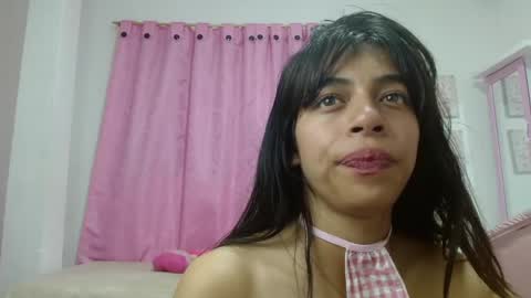 Snapshot of kitty_seducction chatting on May 8, 1:44 am Aleja online show from May 8, 1:44 am