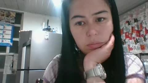 Snapshot of kitty_small69 chatting on May 30, 2:30 am kitty_small69 online show from May 30, 2:30 am