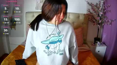 K I T T Y   online show from November 30, 3:16 pm