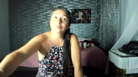 violet online show from August 1, 4:45 am