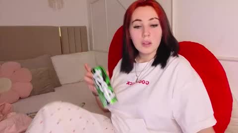 Shira online show from March 5, 10:06 pm