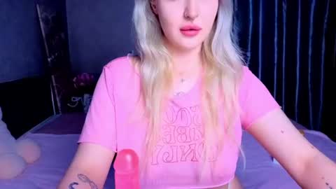 Snapshot of kittykendall chatting on July 5, 5:31 pm kittykendall online show from July 5, 5:31 pm