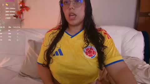 L          FOLLOW ME ON IG kittylu    online show from July 4, 4:51 am