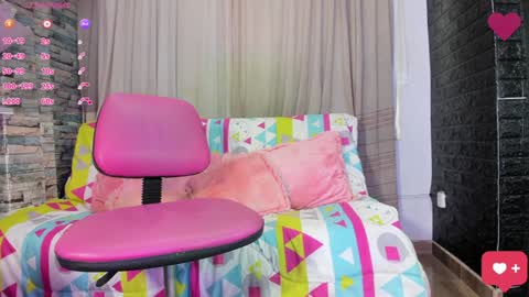 Snapshot of kittyqueen01 chatting on January 25, 12:16 pm Tatiana Guerrero online show from January 25, 12:16 pm