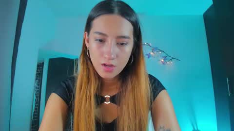 kitty online show from March 12, 5:57 am