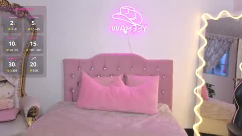 Kitty  online show from October 15, 11:43 am