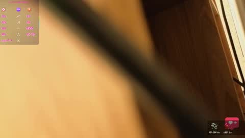 Kitty  online show from November 3, 11:33 am