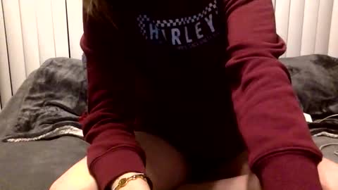 Kitty Sub online show from November 18, 3:23 am