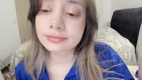 kittywantslove23 online show from May 2, 12:59 am