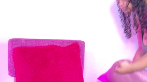 Kitty Hill online show from January 19, 3:32 am