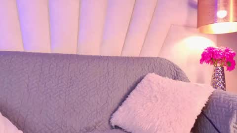 Snapshot of kity_hill chatting on May 21, 5:36 am Kitty Hill online show from May 21, 5:36 am