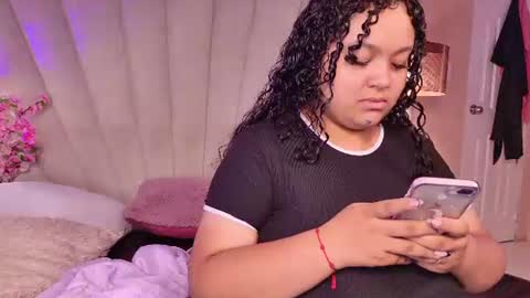 Snapshot of kity_hill chatting on June 26, 4:06 am Kitty Hill online show from June 26, 4:06 am
