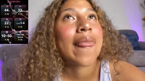 Lili online show from October 1, 9:32 pm