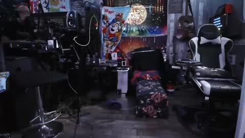 Snapshot of kiveuxmakeu chatting on September 18, 7:27 pm kiveuxmakeu online show from September 18, 7:27 pm