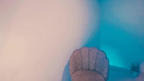 Little piece of fruit online show from December 25, 12:16 am