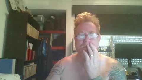 kiwi_boss61 online show from February 23, 1:25 am