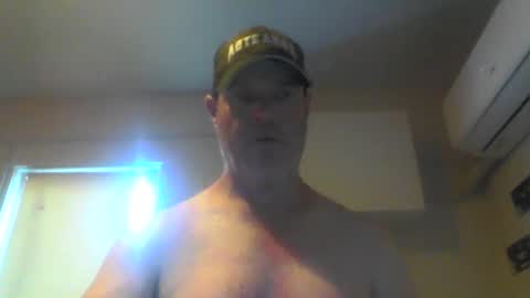 Snapshot of kiwiguy19773 chatting on February 8, 4:03 am kiwiguy19773 online show from February 8, 4:03 am
