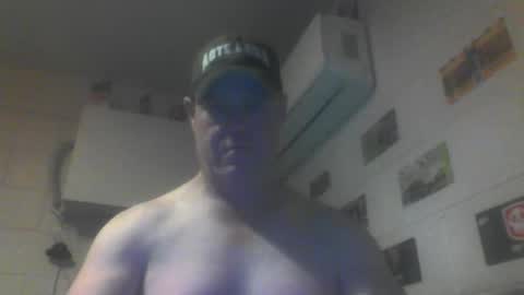 kiwiguy19773 online show from April 28, 7:13 am