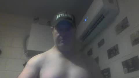 kiwiguy19773 online show from June 9, 7:20 am