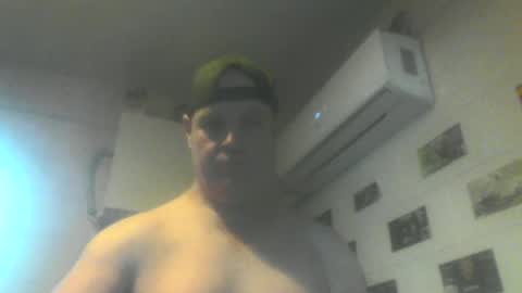 kiwiguy19773 online show from June 21, 3:53 am
