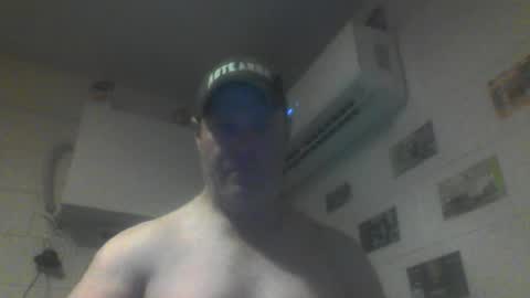 kiwiguy19773 online show from June 27, 8:41 am