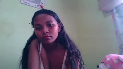 Snapshot of kkerenina chatting on June 6, 11:48 am kkerenina online show from June 6, 11:48 am