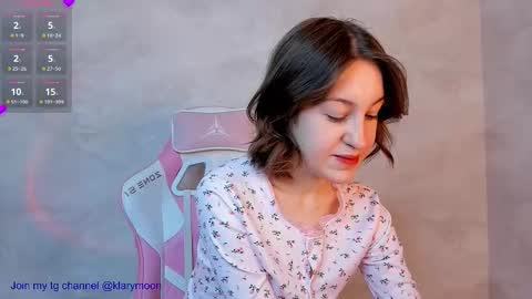 Snapshot of klary_moon chatting on October 10, 5:23 pm Lisa online show from October 10, 5:23 pm