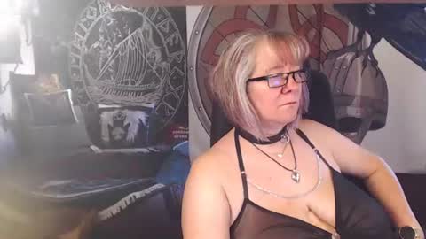 Snapshot of kleiner_teufel chatting on July 24, 7:06 am Michelle online show from July 24, 7:06 am