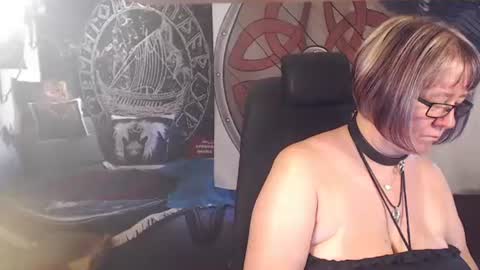 Snapshot of kleiner_teufel chatting on July 27, 5:31 pm Michelle online show from July 27, 5:31 pm