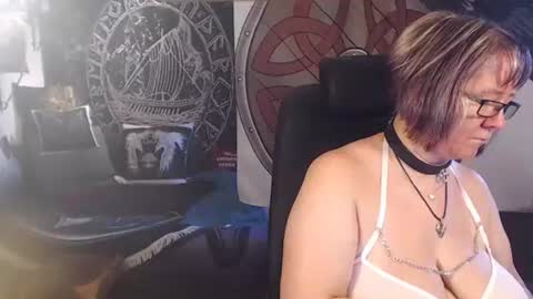 Snapshot of kleiner_teufel chatting on July 29, 6:33 am Michelle online show from July 29, 6:33 am