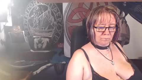 Snapshot of kleiner_teufel chatting on July 29, 6:39 pm Michelle online show from July 29, 6:39 pm
