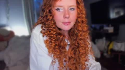 Snapshot of klementinagirl chatting on July 18, 7:39 pm Klementinafanslyklementina6661 online show from July 18, 7:39 pm