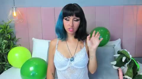 Kleo online show from March 17, 2:09 pm