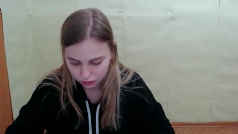 klerkarina online show from December 3, 6:04 am