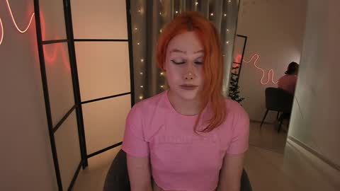 Snapshot of klin_miller chatting on December 12, 9:37 pm Klin online show from December 12, 9:37 pm