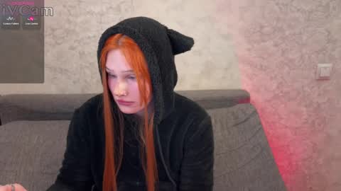 Snapshot of klin_miller chatting on March 1, 9:37 pm Klin online show from March 1, 9:37 pm