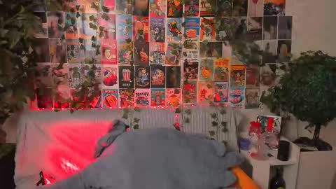 Snapshot of klin_miller chatting on September 11, 1:49 am Klin online show from September 11, 1:49 am