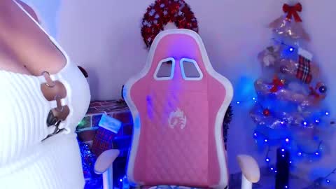 Kloe online show from December 25, 6:41 pm