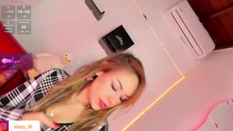 Kloey  online show from January 4, 11:38 pm