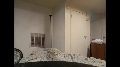 LOUiViLAN online show from December 18, 5:48 am