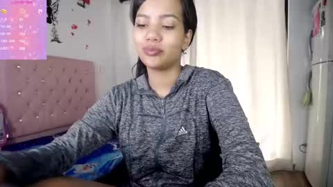 Valen online show from March 3, 1:31 pm