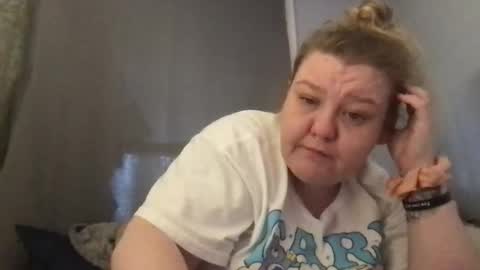 kmarie1196 online show from February 19, 6:04 pm