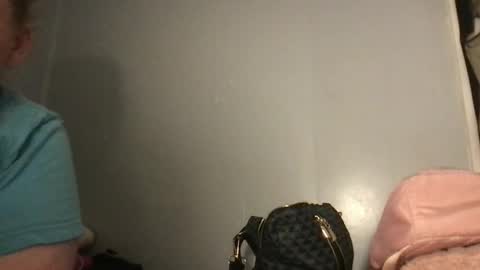 Snapshot of kmarie1196 chatting on May 15, 4:08 am kmarie1196 online show from May 15, 4:08 am